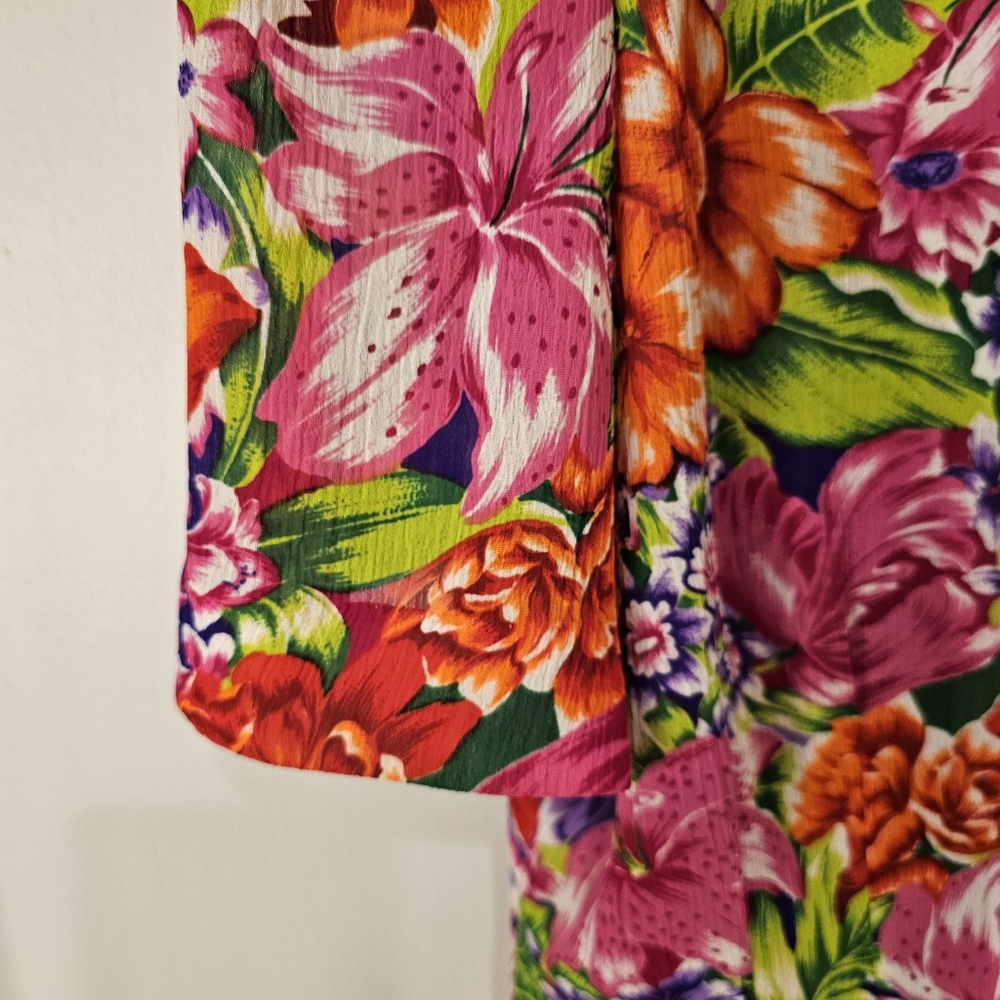 Classics Women's Vintage button-up printed blouse - Picture 4 of 5